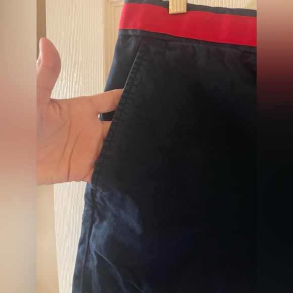 Tommy Hilfiger shorts • Mens size 34 - Picture 2 of 6